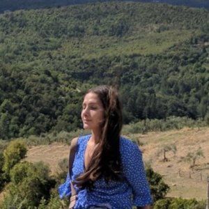 Meet your Posher, Nicole